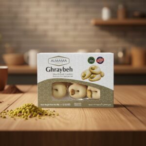 Caja de galletas árabes Ghraybeh Almama de 60 g, con galletas redondas de color claro decoradas con pistachos.