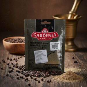 Paquete de Pimienta Negra Molida (Black Pepper Ground) Gardenia Grain D'Or de 50g, especia en polvo de color gris oscuro.