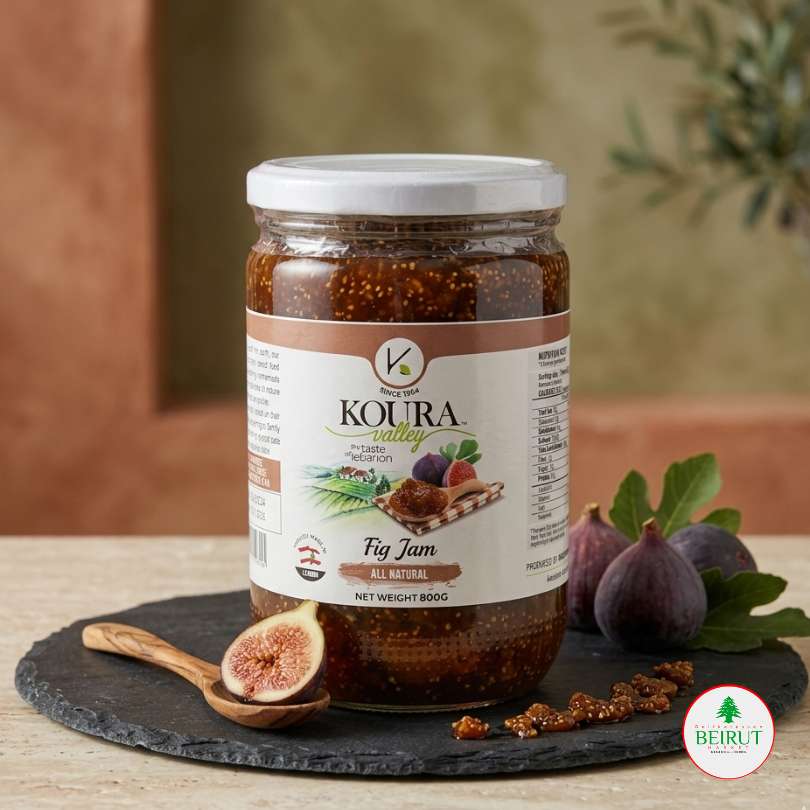 Frasco de vidrio de mermelada de higo Koura Valley de 800 gramos, con etiqueta blanca y verde.