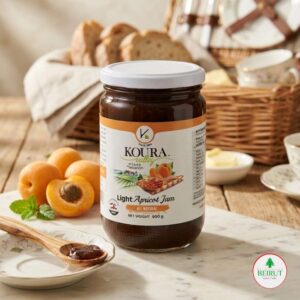 Frasco de cristal grande de 800g con tapa blanca y etiqueta naranja de Koura Valley Light Apricot Jam.